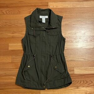Sebby Army Green Fatigues Military Style Vest Size SP Small Petite Excellent